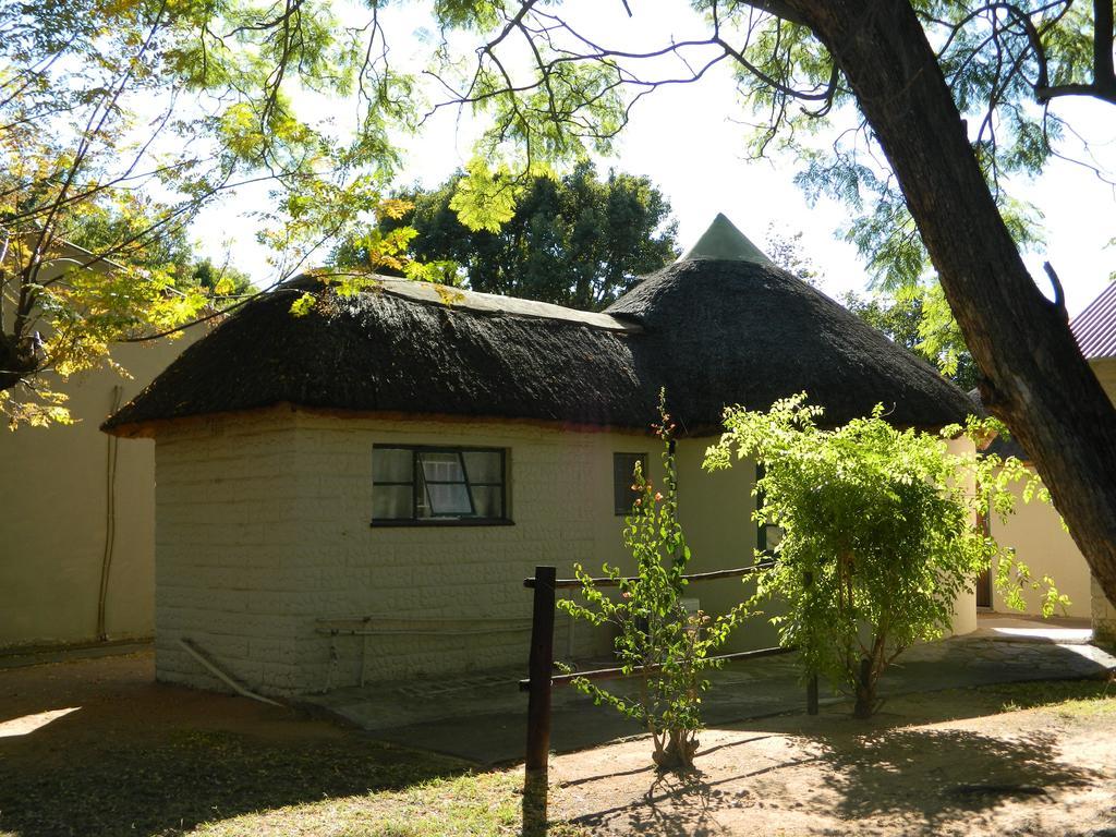 Hôtel Linga-Longa à Bela-Bela Extérieur photo