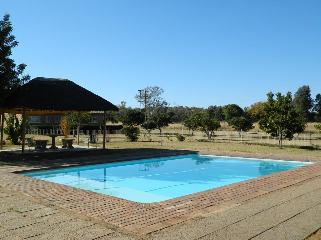 Hôtel Linga-Longa à Bela-Bela Extérieur photo